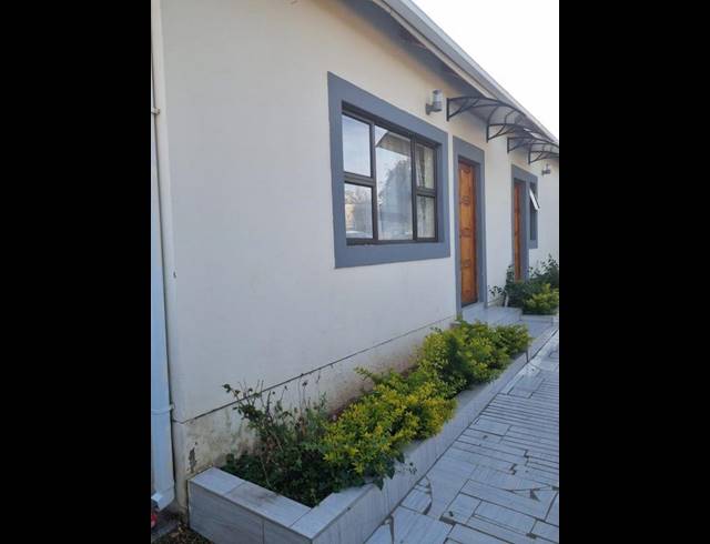 1 BEDROOM PROPERTY TO RENT IN FLORIDA